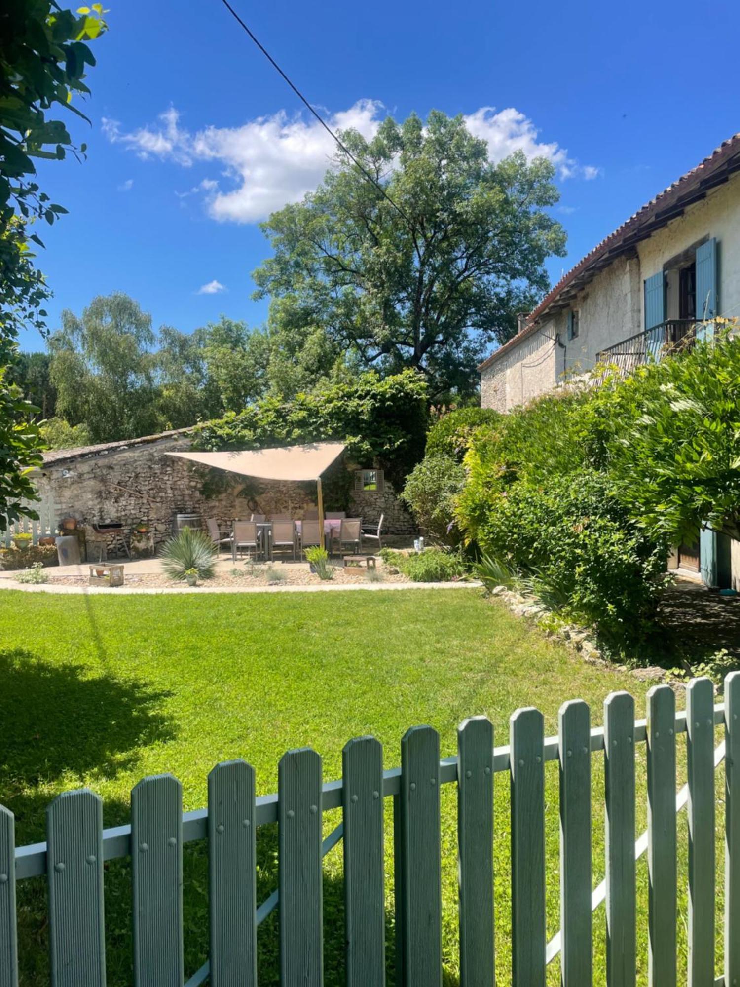 Villa Les Galineaux La Roquille Exterior foto
